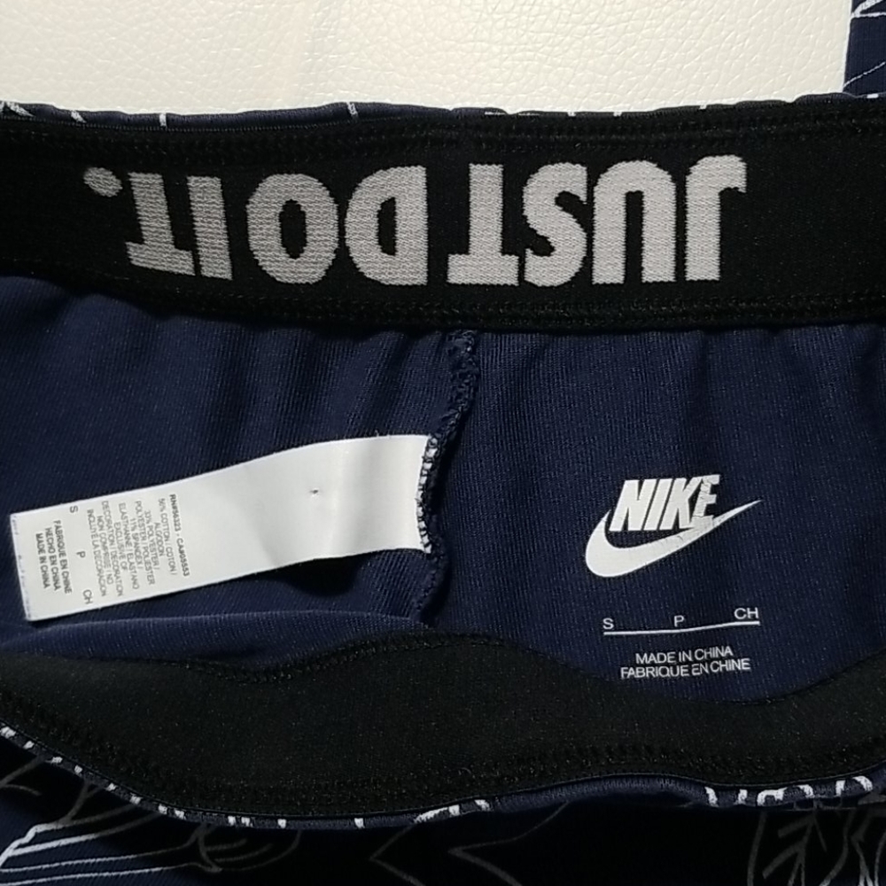 Nike Leggings - Picture 3 of 5
